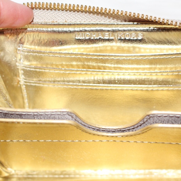 Michael, Michael Kors Essential Zip Wallet or Wristlet Natural Python - Picture 7 of 10